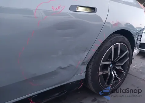 2023 BMW 740 I z USA, uszkodzony, nr VIN WBA23EH0XPCL79418